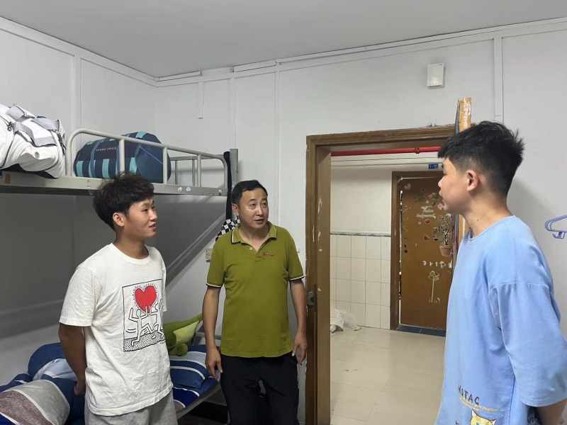 KAzQ_1694494406359011515.jpg 1.jpg