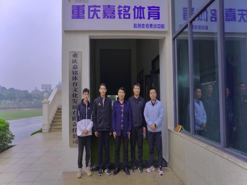 EAsv_1702367525058014647.jpg 1.jpg