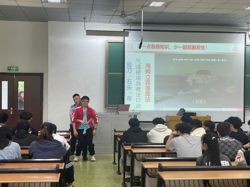 zCMv_1712799414887044556.jpg 3.jpg