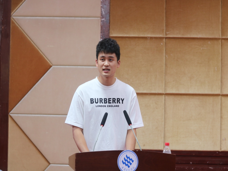 YBlv_1725876743002031800.jpg 高年级代表.jpg