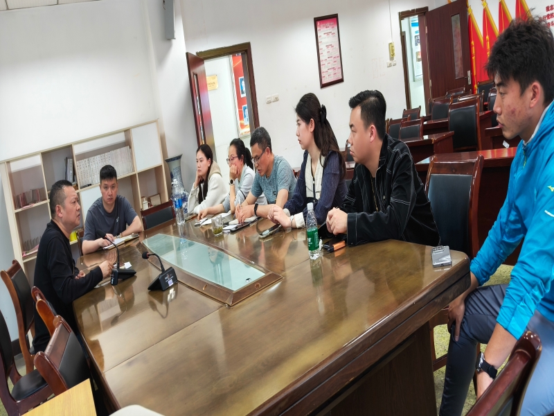 aOMi_1744070686286043558.jpg b0e24de8a197b0f7a6209983a76090b.jpg