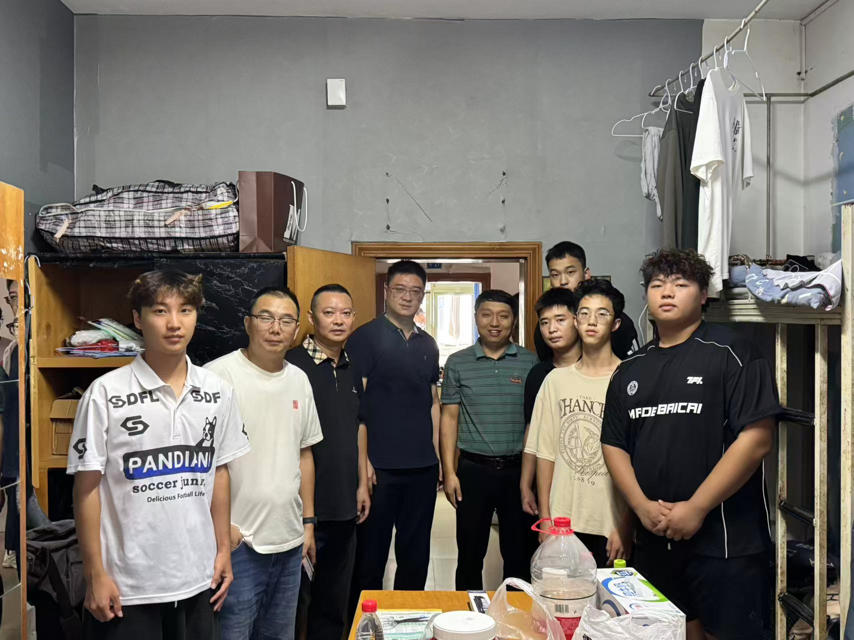 HfdD_1758771515614021371.jpg HfdD_1758771515614021371.jpg