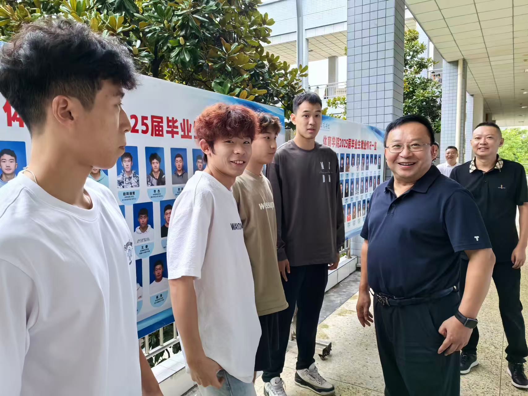 UJOu_1758771272323058791.jpg UJOu_1758771272323058791.jpg